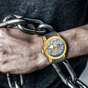 Кварцевые наручные часы Модные мужские часы с водонепроницаемым силиконовым ремешком, Европейский стиль, часы с 3D резным циферблатом в виде дракона Изображение