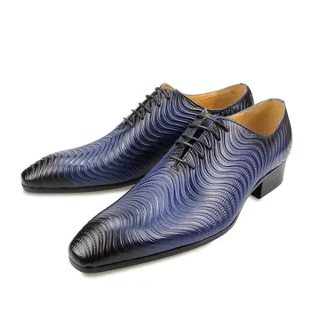 Мужские модельные туфли ручной работы синего цвета с модным принтом, повседневные офисные деловые оксфорды с острым носком, официальная обувь для мужчин Оптом Изображение