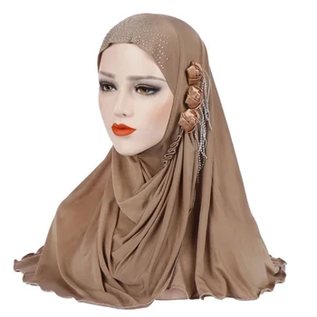 Мусульманский новый шарф с закрытым носком, комплект из ледяного шелка, сбоку Три маленьких цветка, кисточка с закрытым носком, Большая шляпа, женская Изображение