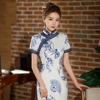Yourqipao 2023 Летнее Модное Длинное Белое Ципао с Темпераментным Принтом в Традиционном Китайском Стиле, Вечернее Платье в Китайском Стиле для Женщин Изображение