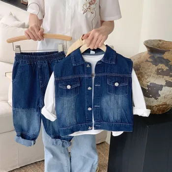 Осенний комплект детской одежды 2023 года, модный джинсовый наряд, жилет с этикеточным воротником и джинсы, костюм из 2 предметов для мальчиков Изображение