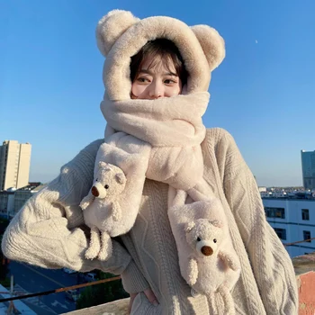 Шапка маленького медведя, женский зимний комплект из трех предметов, корейская версия, Милый осенний шарф с капюшоном, цельнокроеные теплые перчатки, защита ушей и шеи Изображение