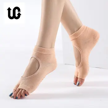 Новые женские противоскользящие носки для йоги, спортивный хлопковый носок для пилатеса с двумя носками, вентиляционные быстросохнущие тапочки для занятий балетом, танцевальный носок Изображение
