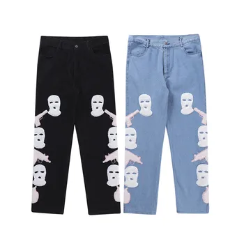 Маска в стиле Харадзюку, пистолет, полотенце, вышивка, Лоскутные Мужские джинсовые брюки, уличная одежда в стиле ретро, Повседневные Прямые Свободные джинсовые брюки Pantalones Изображение