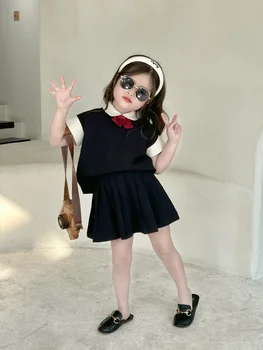 2023 Летние комплекты для детей в консервативном стиле, футболка в корейском стиле, короткая юбка, Милый модный мягкий тонкий Новый дизайн для девочек Изображение